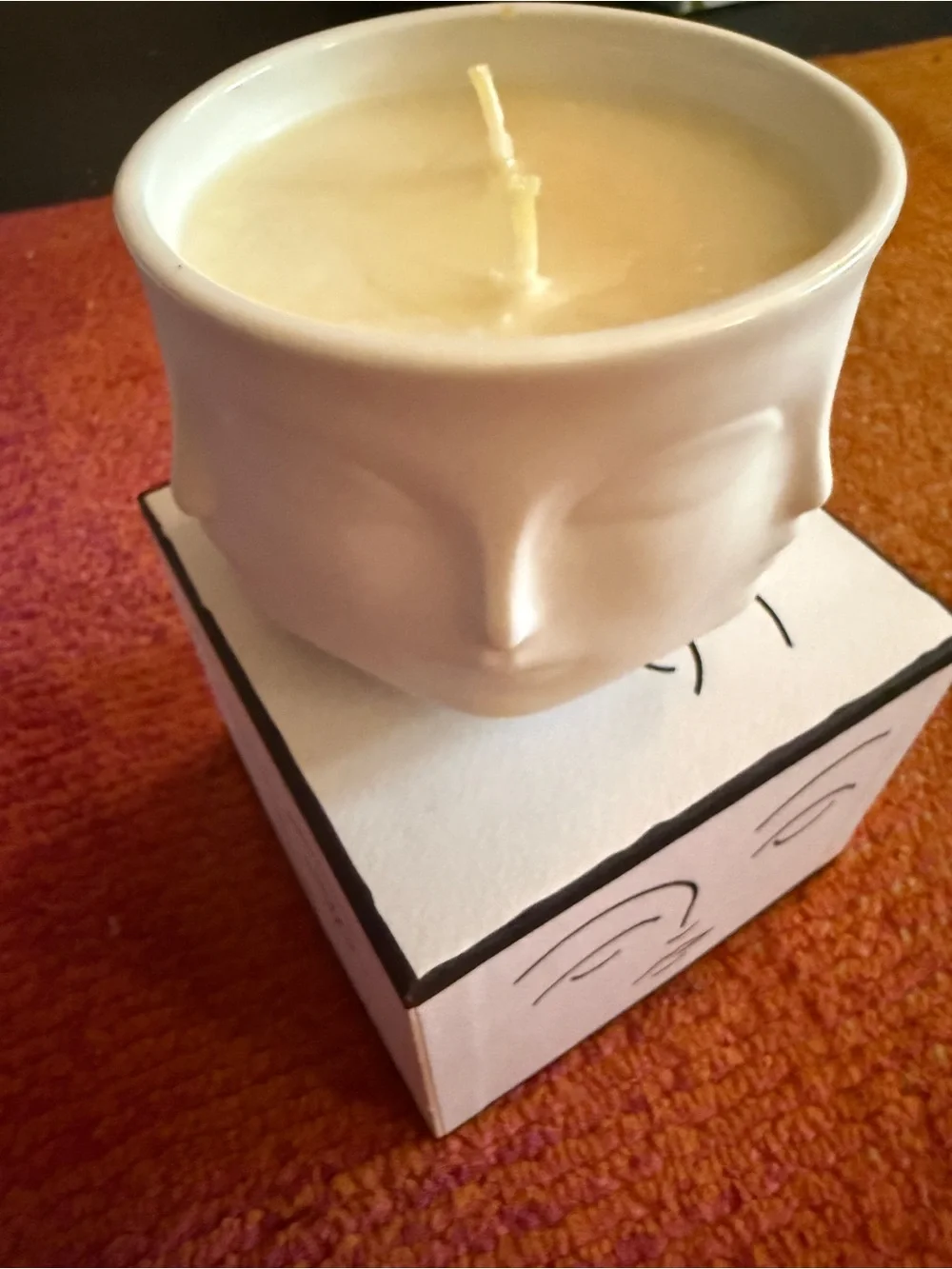 Jonathan Adler Candle Muse Blanc Scent. Limited “4 Face” cream porcelain vessel